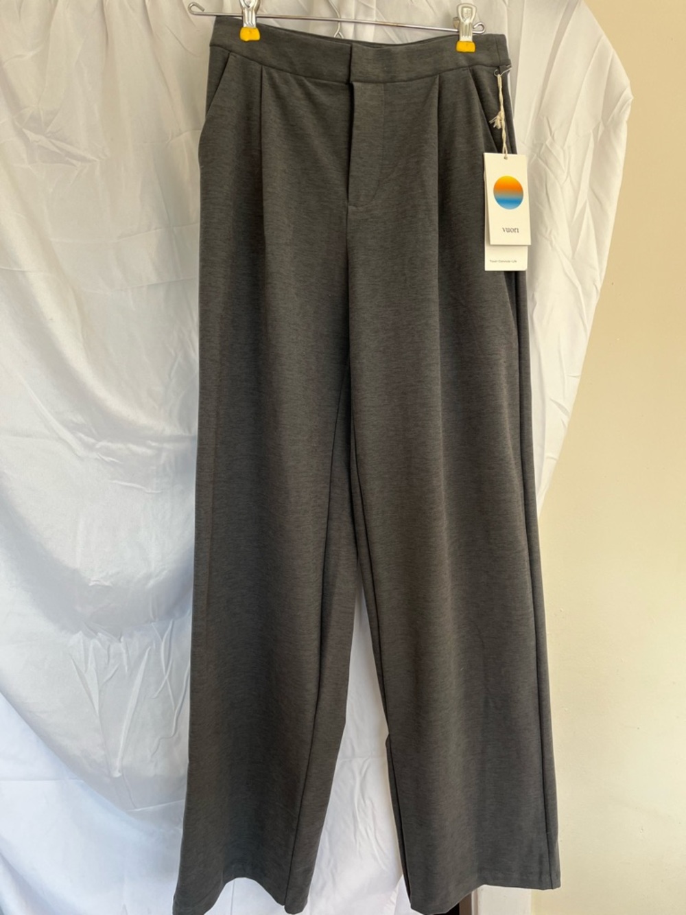 Vuori Women’s Dark Gray Wide-Leg Trousers Pleated Office -size XS -NWT!